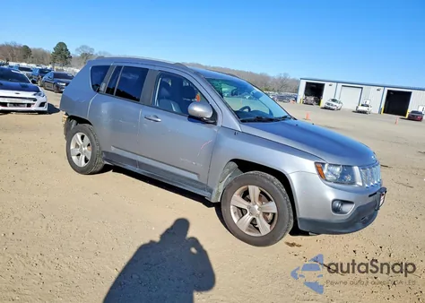 2016 Jeep Compass Latitude из США, поврежденный, VIN 1C4NJDEB5GD781301